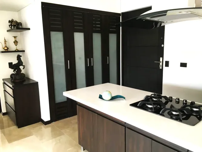 Apartamento de 2 alcobas en venta en Las Lomitas, Sabaneta, 91 m² · foto 9 de 10