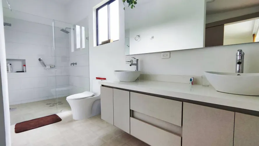 Casa de 4 alcobas en venta en El Retiro, 1817 m² · foto 11 de 20