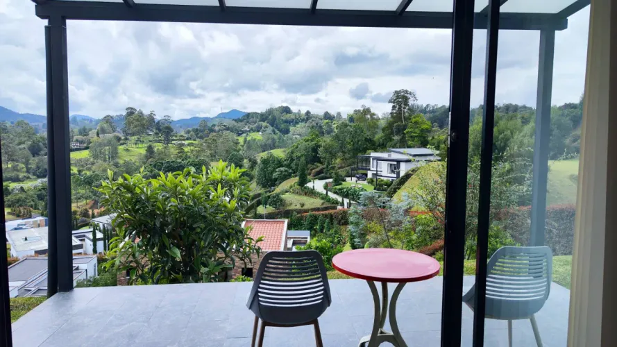 Casa de 4 alcobas en venta en El Retiro, 1817 m² · foto 15 de 20
