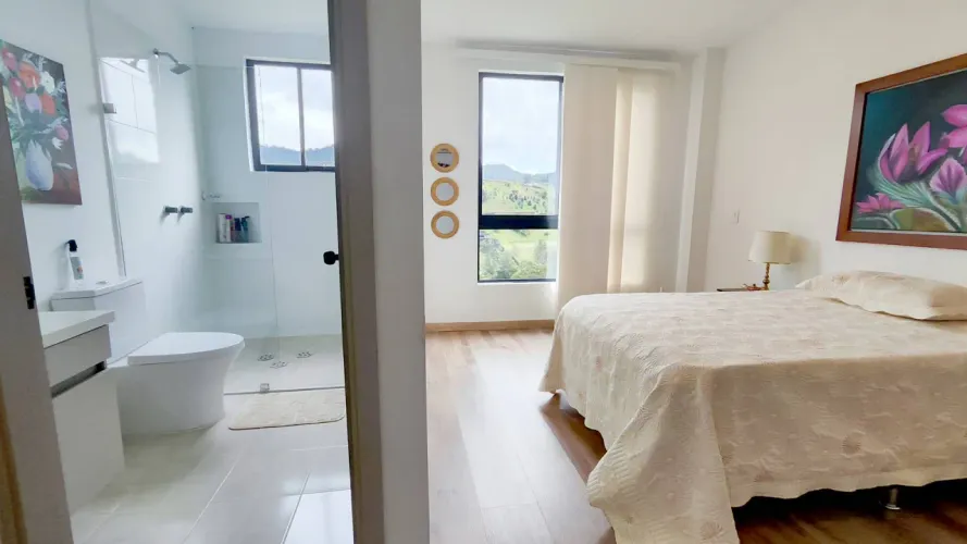 Casa de 4 alcobas en venta en El Retiro, 1817 m² · foto 19 de 20