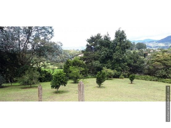 Lote en venta en El Porvenir, Rionegro, 3700 m² · foto 2 de 16