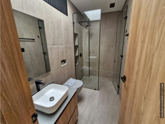 Casa de 6 alcobas en venta en Guarne, 710 m² · foto 16 de 24