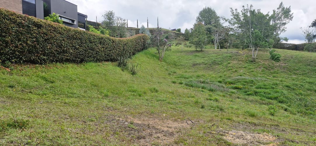 Lote en venta en El Carmen De Viboral, El Carmen de Viboral, 2515 m² · foto 4 de 19