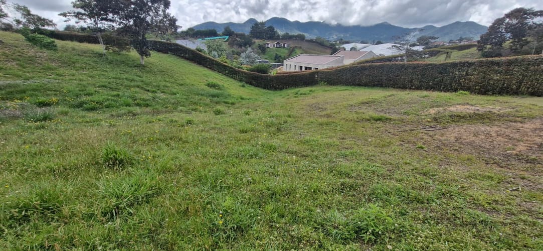Lote en venta en El Carmen De Viboral, El Carmen de Viboral, 2515 m² · foto 12 de 19