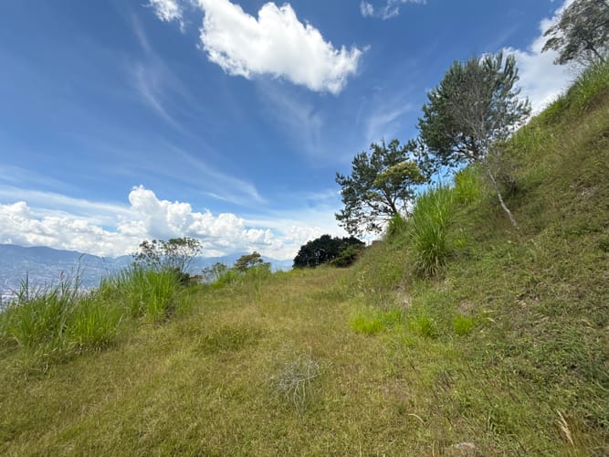 Lote en venta en Mesa, Envigado, 2865 m² · foto 5 de 12