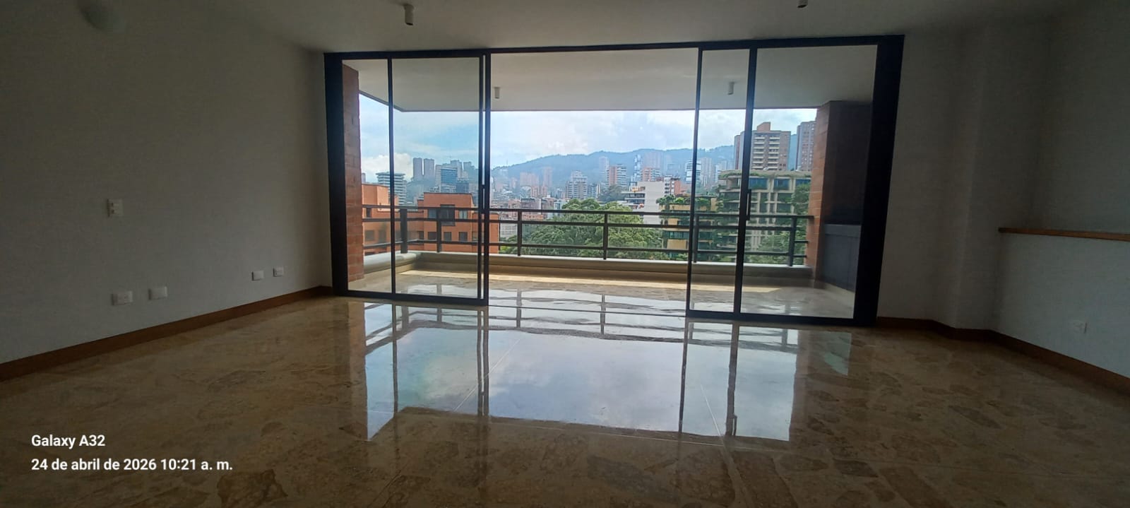 Apartamento en venta en El Poblado, Medellín · foto 13 de 24