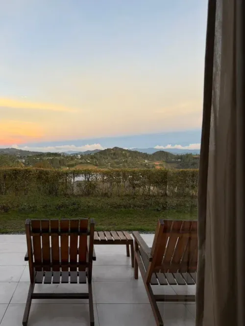 Casa de 3 alcobas en venta en Guayabito, Rionegro, 1100 m² · foto 3 de 16