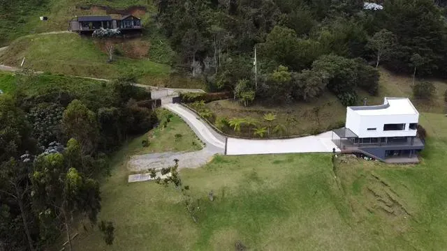 Casa de 3 alcobas en venta en Los Salados, El Retiro · foto 16 de 24