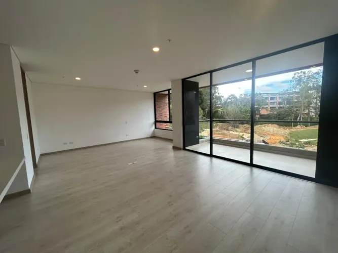 Apartaestudio en venta en Guayabito, Rionegro, 73 m² · foto 3 de 13