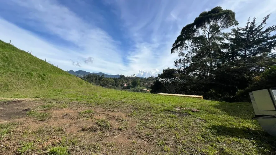 Lote en venta en Quirama, El Carmen de Viboral, 2500 m² · foto 3 de 7