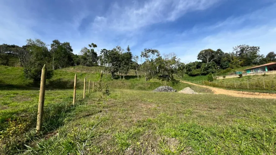 Lote en venta en Quirama, El Carmen de Viboral, 2646 m² · foto 2 de 10