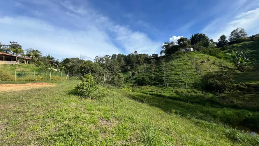 Lote en venta en Quirama, El Carmen de Viboral, 2646 m² · foto 9 de 10