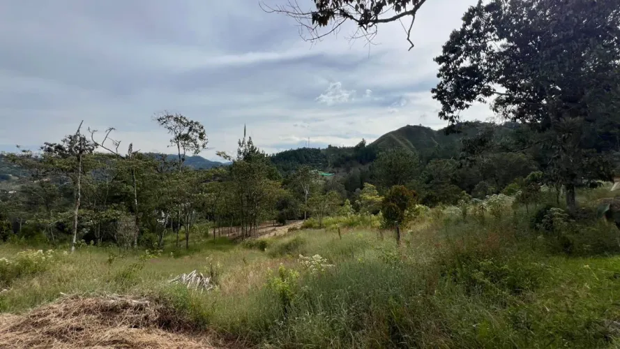Lote en venta en Tablacito, Rionegro, 6400 m² · foto 7 de 10