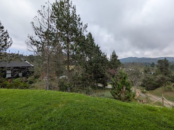 Casa de 3 alcobas en venta en Loma Del Escobero, Envigado, 260 m² · foto 3 de 20