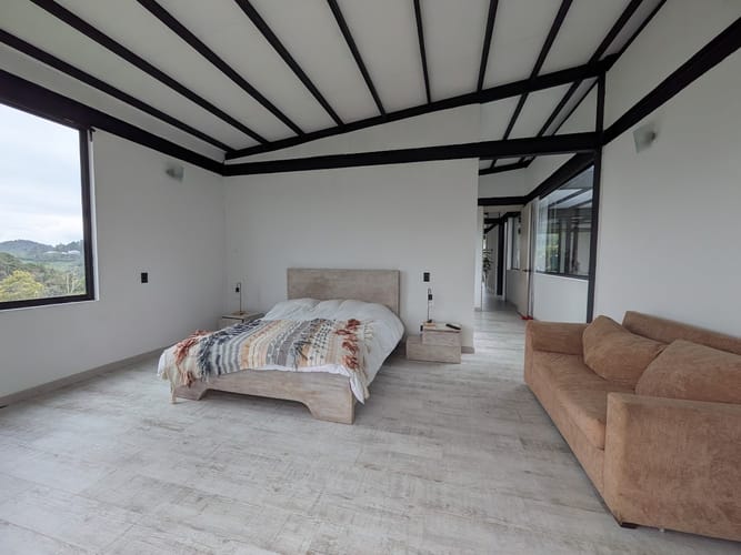 Casa de 3 alcobas en venta en Loma Del Escobero, Envigado, 260 m² · foto 5 de 20