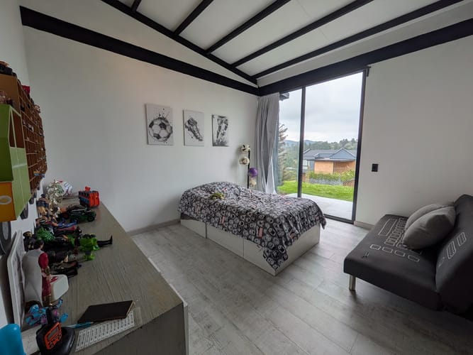 Casa de 3 alcobas en venta en Loma Del Escobero, Envigado, 260 m² · foto 7 de 20
