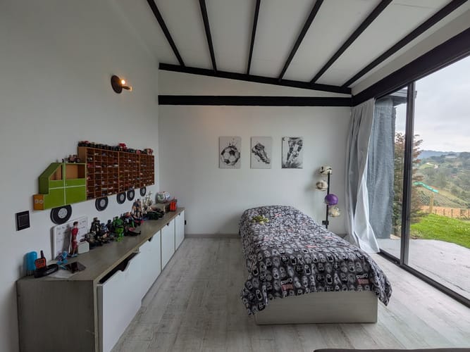 Casa de 3 alcobas en venta en Loma Del Escobero, Envigado, 260 m² · foto 8 de 20