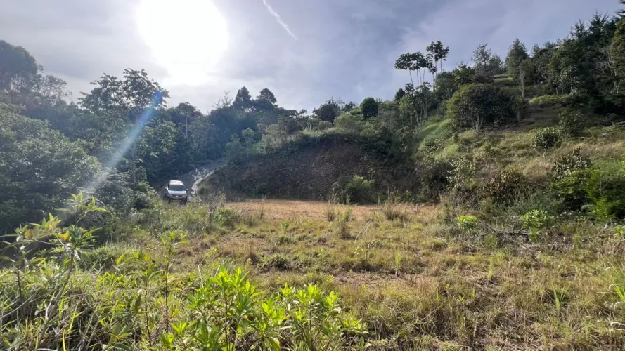 Lote en venta en Tablacito, Rionegro, 6400 m² · foto 3 de 3