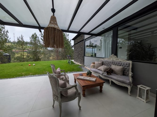 Casa de 3 alcobas en venta en Loma Del Escobero, Envigado, 260 m² · foto 14 de 20