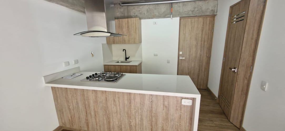 Apartaestudio en venta en El Retiro, 52 m² · foto 2 de 10