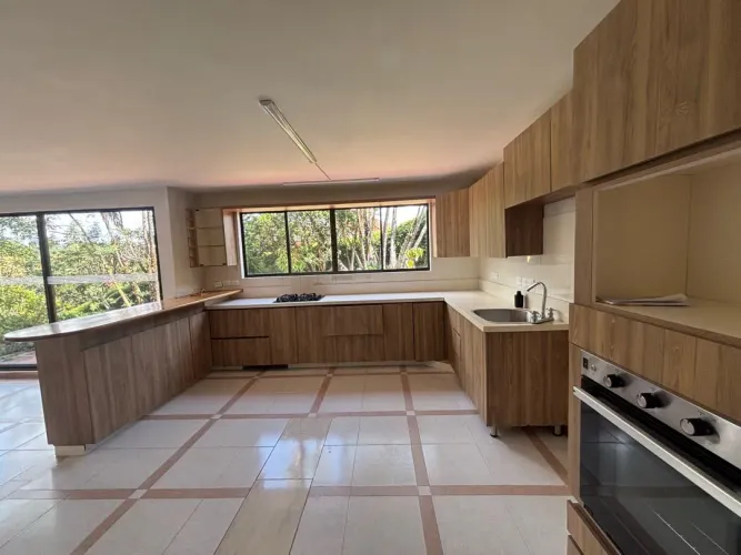 Casa de 4 alcobas en venta en Guayabito, Rionegro · foto 6 de 24
