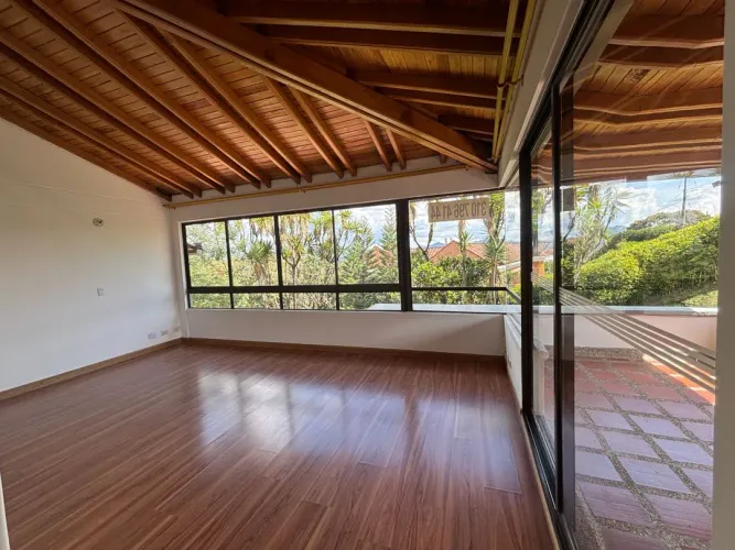 Casa de 4 alcobas en venta en Guayabito, Rionegro · foto 13 de 24