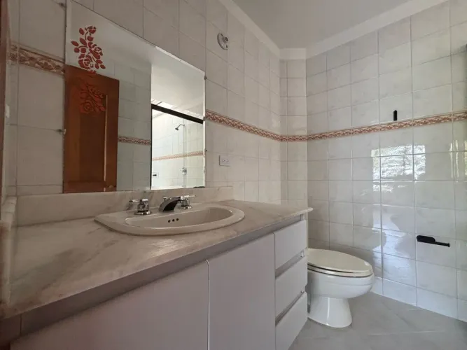 Casa de 4 alcobas en venta en Guayabito, Rionegro · foto 21 de 24