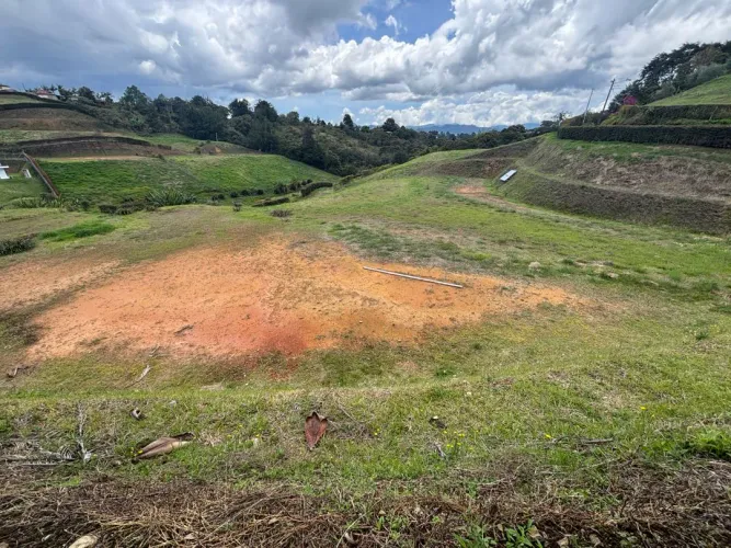 Lote en venta en Guayabito, Rionegro, 2088 m² · foto 8 de 12