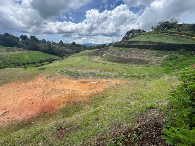 Lote en venta en Guayabito, Rionegro, 2088 m² · foto 11 de 12