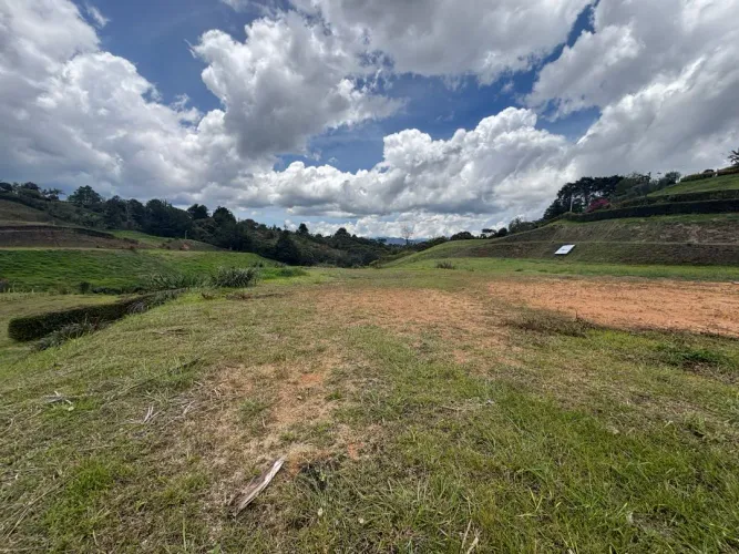 Lote en venta en Guayabito, Rionegro, 2088 m² · foto 12 de 12