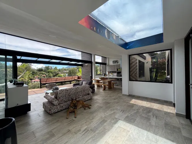 Casa de 3 alcobas en venta en Guayabito, Rionegro · foto 14 de 24