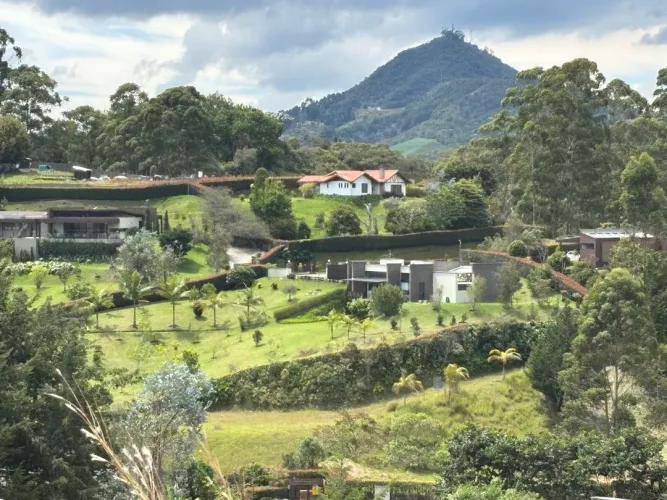 Casa de 3 alcobas en venta en Guayabito, Rionegro · foto 17 de 24