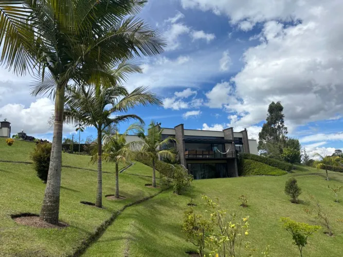 Casa de 3 alcobas en venta en Guayabito, Rionegro · foto 18 de 24