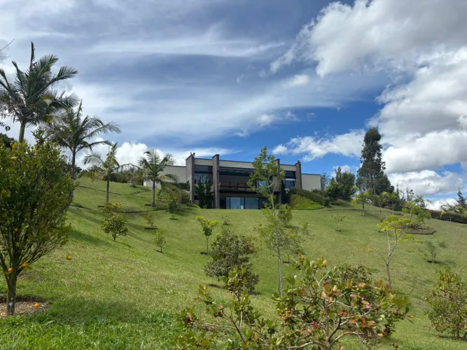 Casa de 3 alcobas en venta en Guayabito, Rionegro · foto 22 de 24