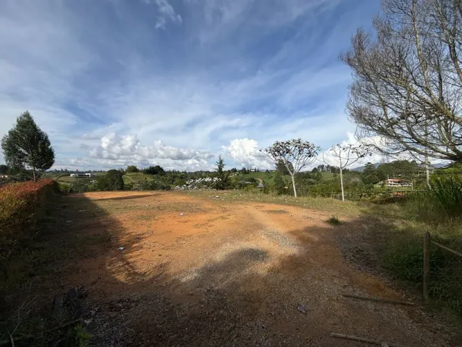 Lote en venta en Guayabito, Rionegro, 2527 m² · foto 13 de 24