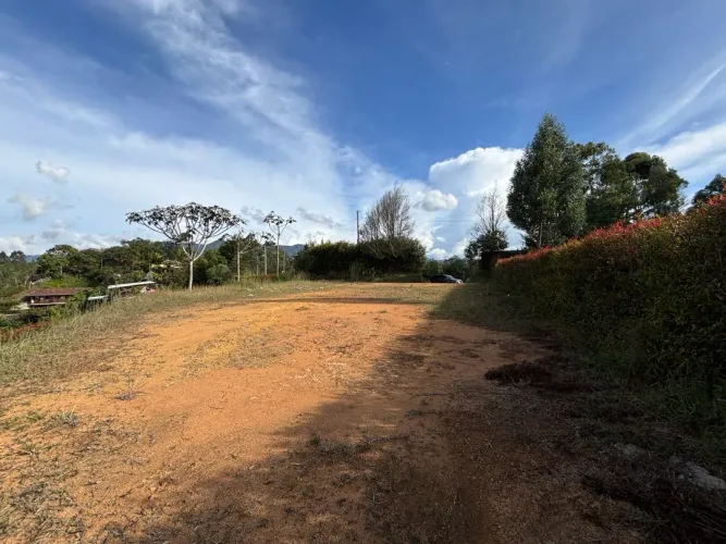 Lote en venta en Guayabito, Rionegro, 2527 m² · foto 24 de 24