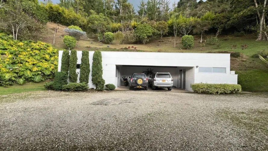 Casa de 6 alcobas en venta en Guayabito, Rionegro · foto 6 de 24