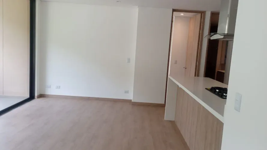 Apartamento de 2 alcobas en venta en Guayabito, Rionegro, 77 m² · foto 2 de 4
