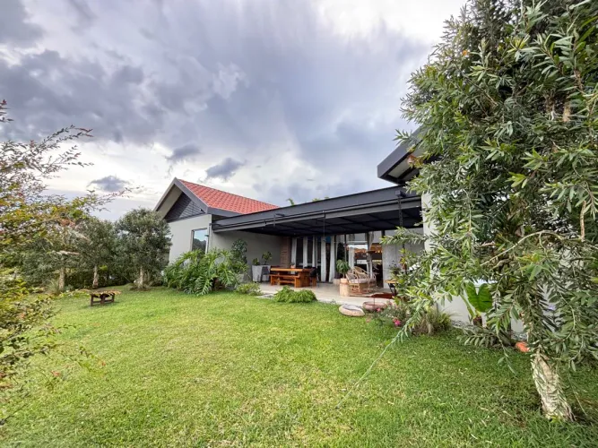 Casa de 4 alcobas en venta en Guayabito, Rionegro · foto 3 de 24