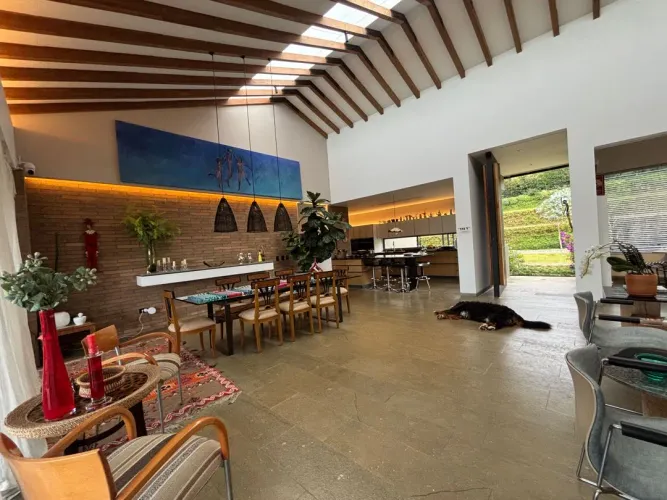 Casa de 4 alcobas en venta en Guayabito, Rionegro · foto 11 de 24
