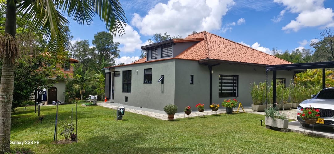 Finca en venta en El Carmen De Viboral, El Carmen de Viboral, 250 m² · foto 2 de 21