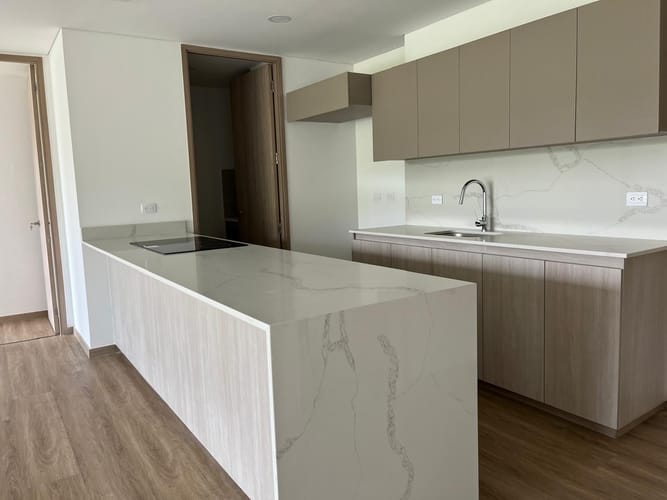 Apartamento de 2 alcobas en venta en El Porvenir, Rionegro, 106 m² · foto 3 de 24
