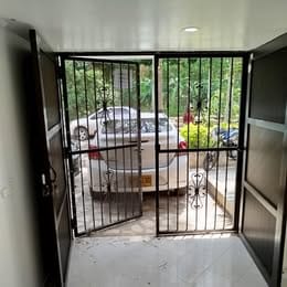 Local en venta en El Poblado, Medellín, 35 m² · foto 2 de 5