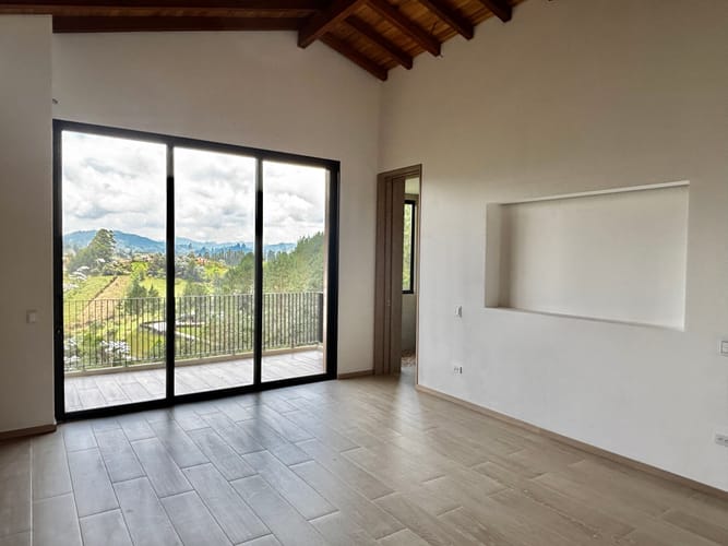 Casa de 4 alcobas en venta en Pantanillo, El Retiro, 308 m² · foto 17 de 24