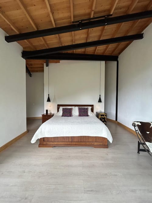 Casa de 6 alcobas en venta en Guamito, La Ceja, 520 m² · foto 3 de 17