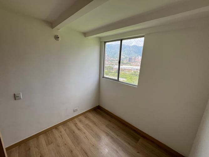 Apartamento de 3 alcobas en venta en Centro, Bello, 62 m² · foto 7 de 11