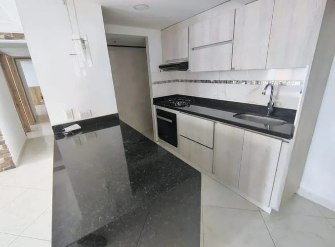 Apartamento de 3 alcobas en venta en Centro, Bello, 82 m² · foto 7 de 12