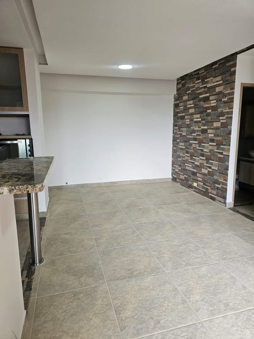 Apartamento de 3 alcobas en venta en Centro, Bello, 89 m² · foto 3 de 21