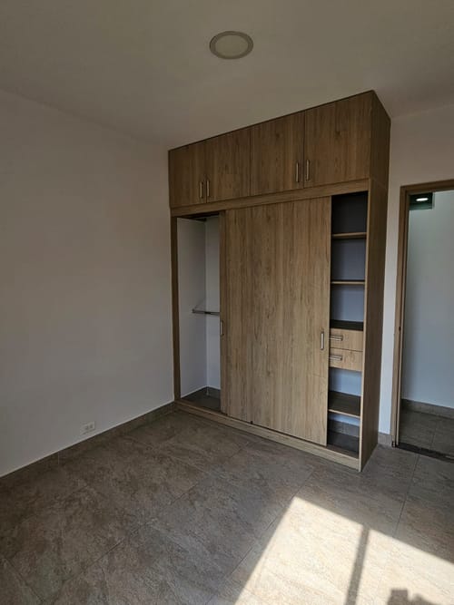 Apartamento de 3 alcobas en venta en Centro, Bello, 89 m² · foto 11 de 21
