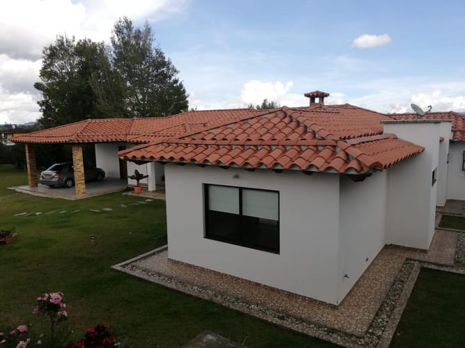 Casa de 3 alcobas en venta en El Porvenir, Rionegro, 300 m² · foto 3 de 11